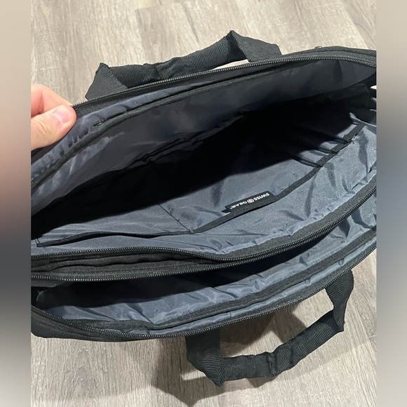 SwissGear Messenger Bag Black Gray Laptop Business Work Bag EUC - Picture 9 of 9